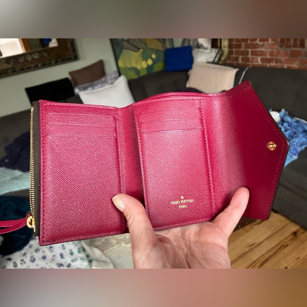 Trade Louis Vuitton Victorine Wallet - Picture 5 of 7